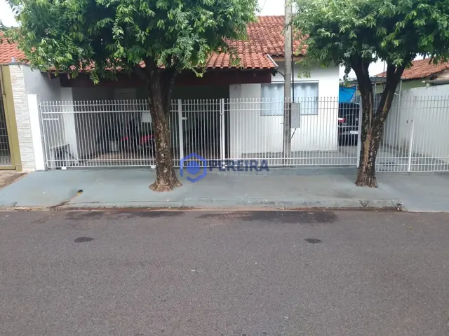 Casa à Venda com 3 Dorms - Pozzobon, Votuporanga