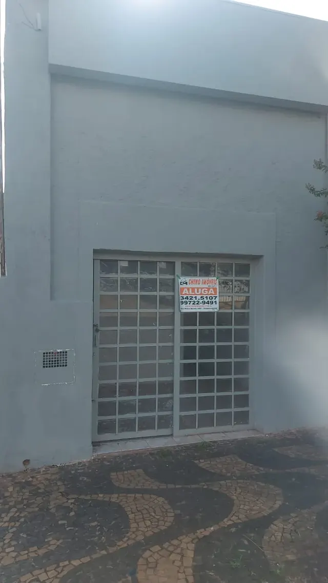Aluga-se Sala na Rua São Paulo