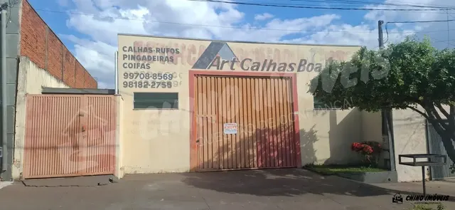 Aluga-se Salão Comercial