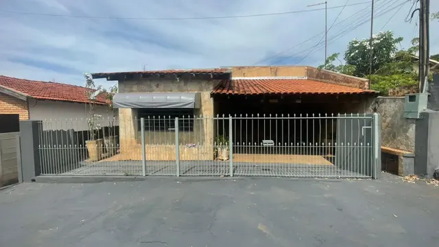 Casa à Locação com 3 Dorms - COHAB, Votuporanga