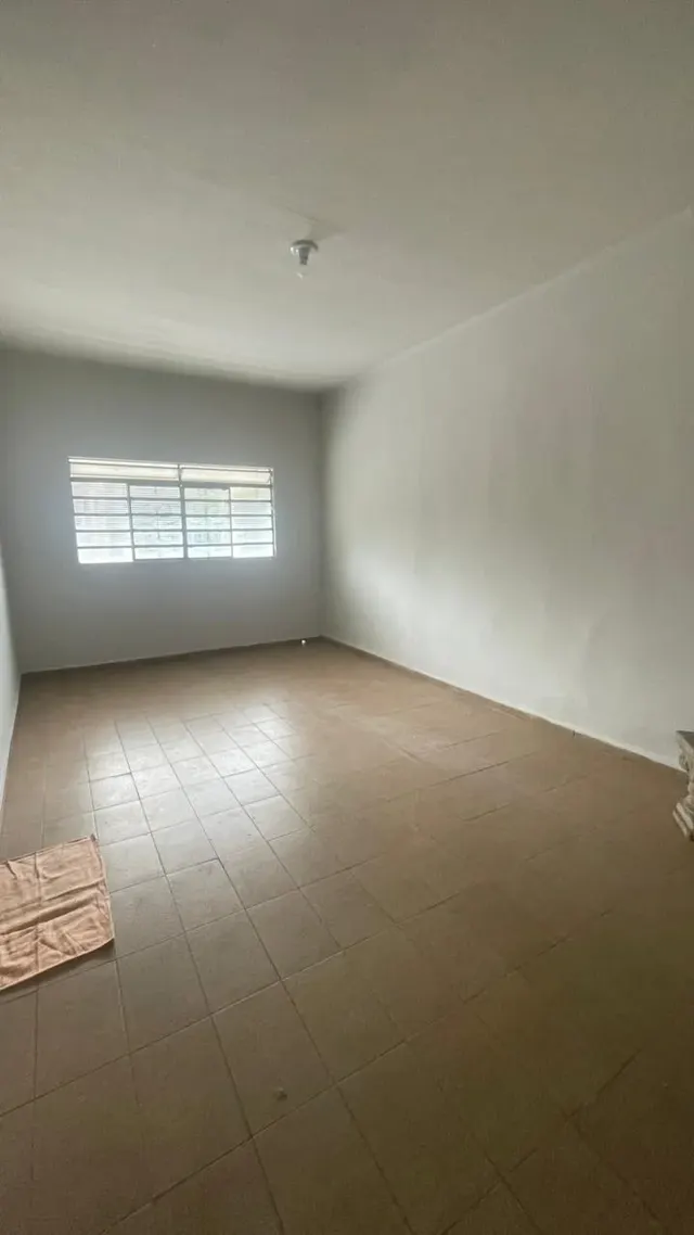 Casa à Locação com 3 Dorms - COHAB, Votuporanga - Foto 3