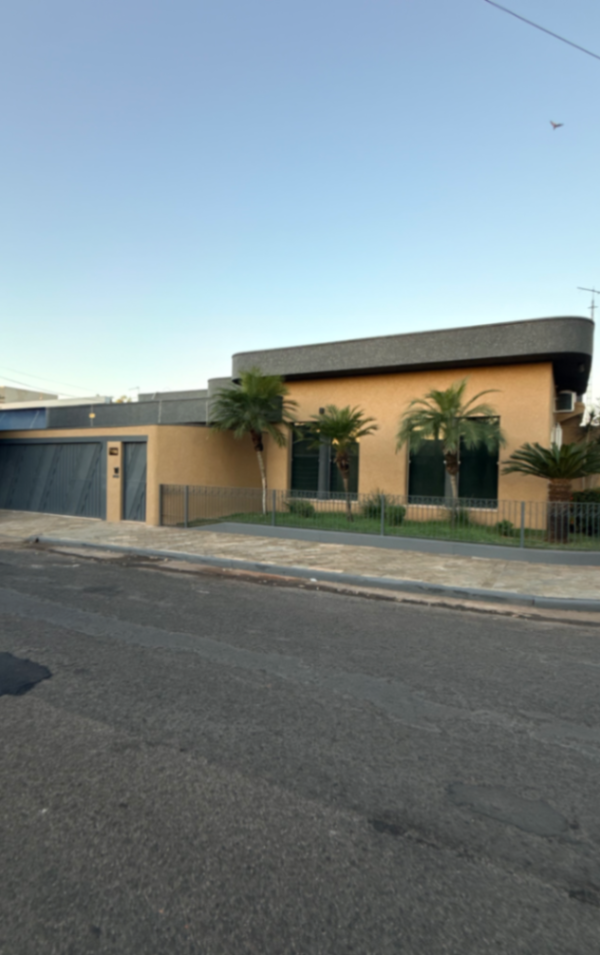 Casa residencial ou para clínica - Foto principal